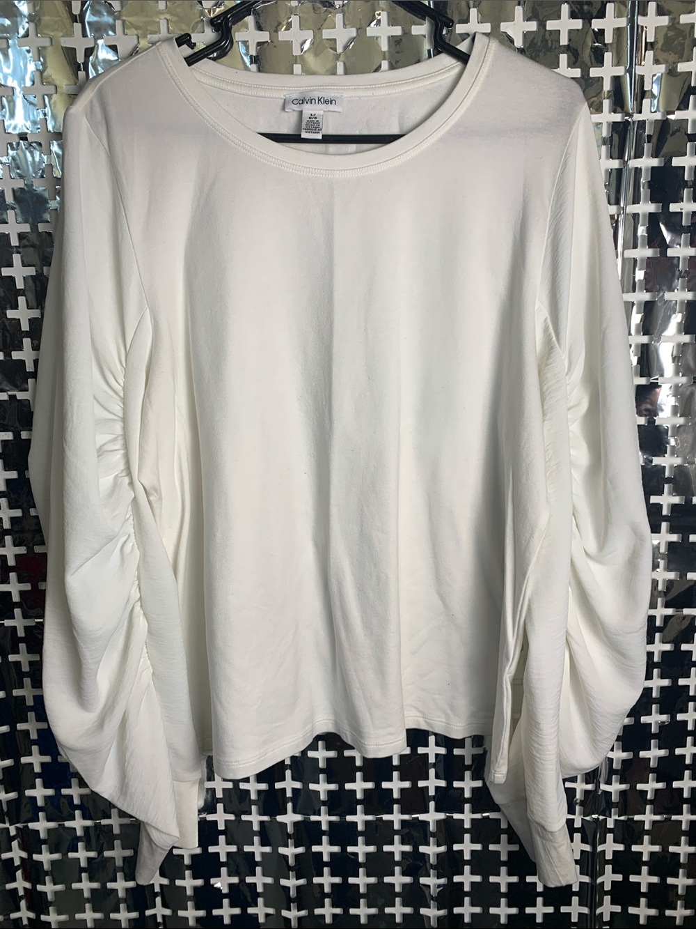 Calvin Klein Off-White Long Sleeve Ruched-Sleeve Tee